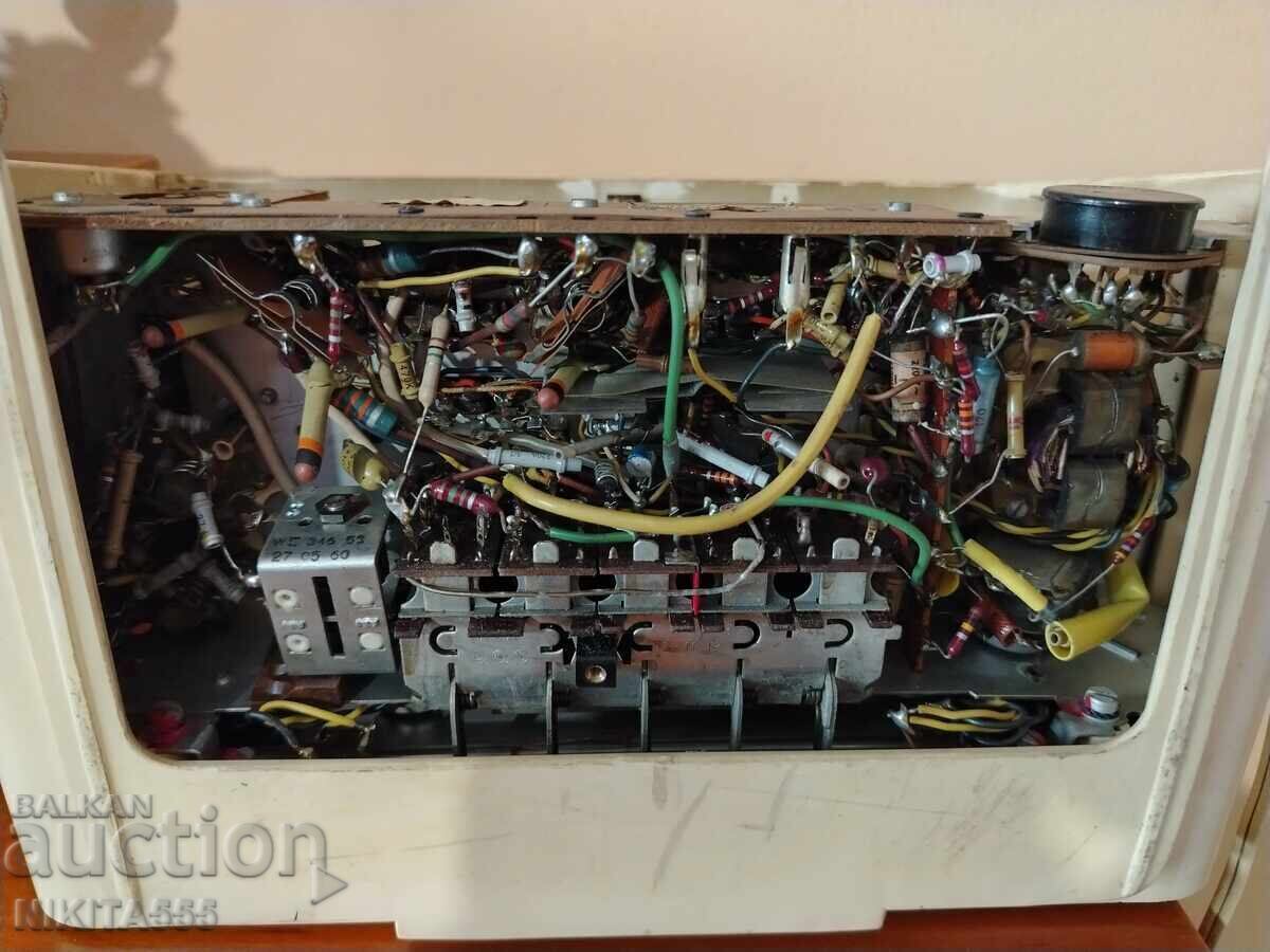 Μικρό βακελιτένιο ραδιόφωνο PHILIPS PHILETTA - 1959 - 6