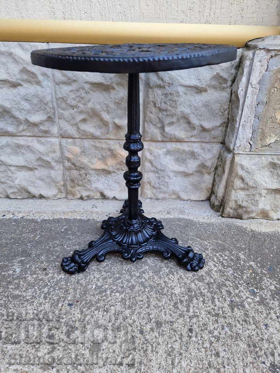 Δημοπρασία Υπέροχο αντίκα μεταλλικό βοηθητικό τραπεζάκι κήπου