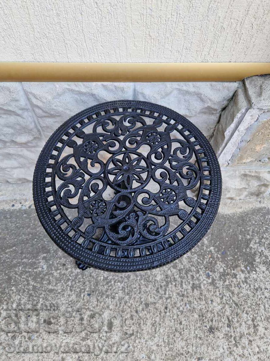 Παράδοση Υπέροχο αντίκα μεταλλικό βοηθητικό τραπεζάκι κήπου