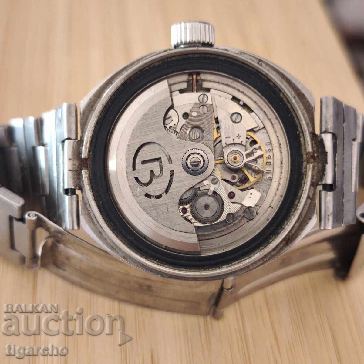 Ρολόι Αξιωματικού με τιμή 199.00 BGN | € 101.75 Ρολόι Αξιωματικού με τιμή 199.00 BGN | € 101.75