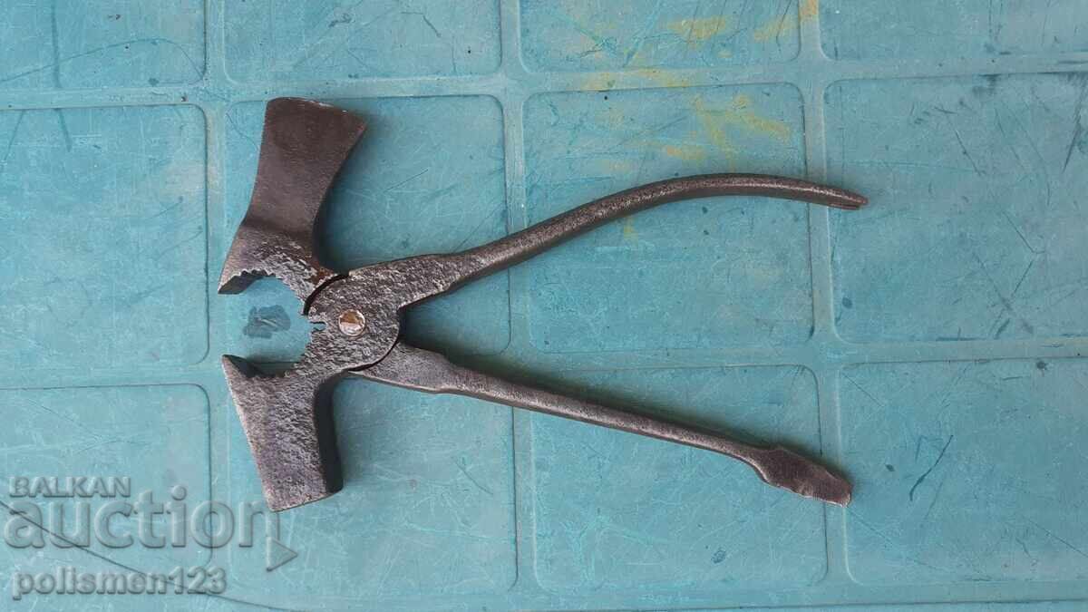 TOOL with price € 10.00 | 19.56 BGN TOOL with price € 10.00 | 19.56 BGN