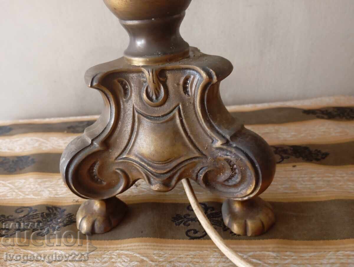 Επιτραπέζιο φωτιστικό μπαρόκ με τιμή 135.00 BGN | € 69.02