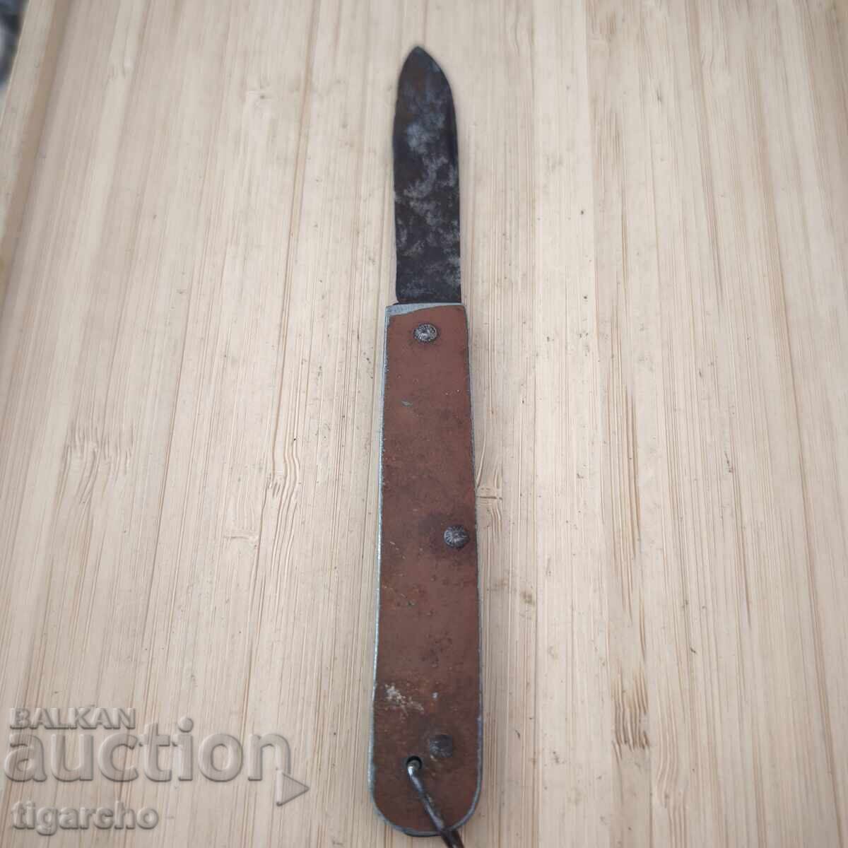 An old pocket knife - 5