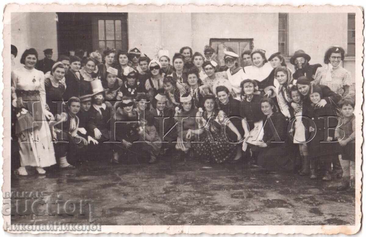 FOTOGRAFIE VECHE BURGAS BAL MASCAT LA GIMNAZIU E163 FOTOGRAFIE VECHE BURGAS BAL MASCAT LA GIMNAZIU E163