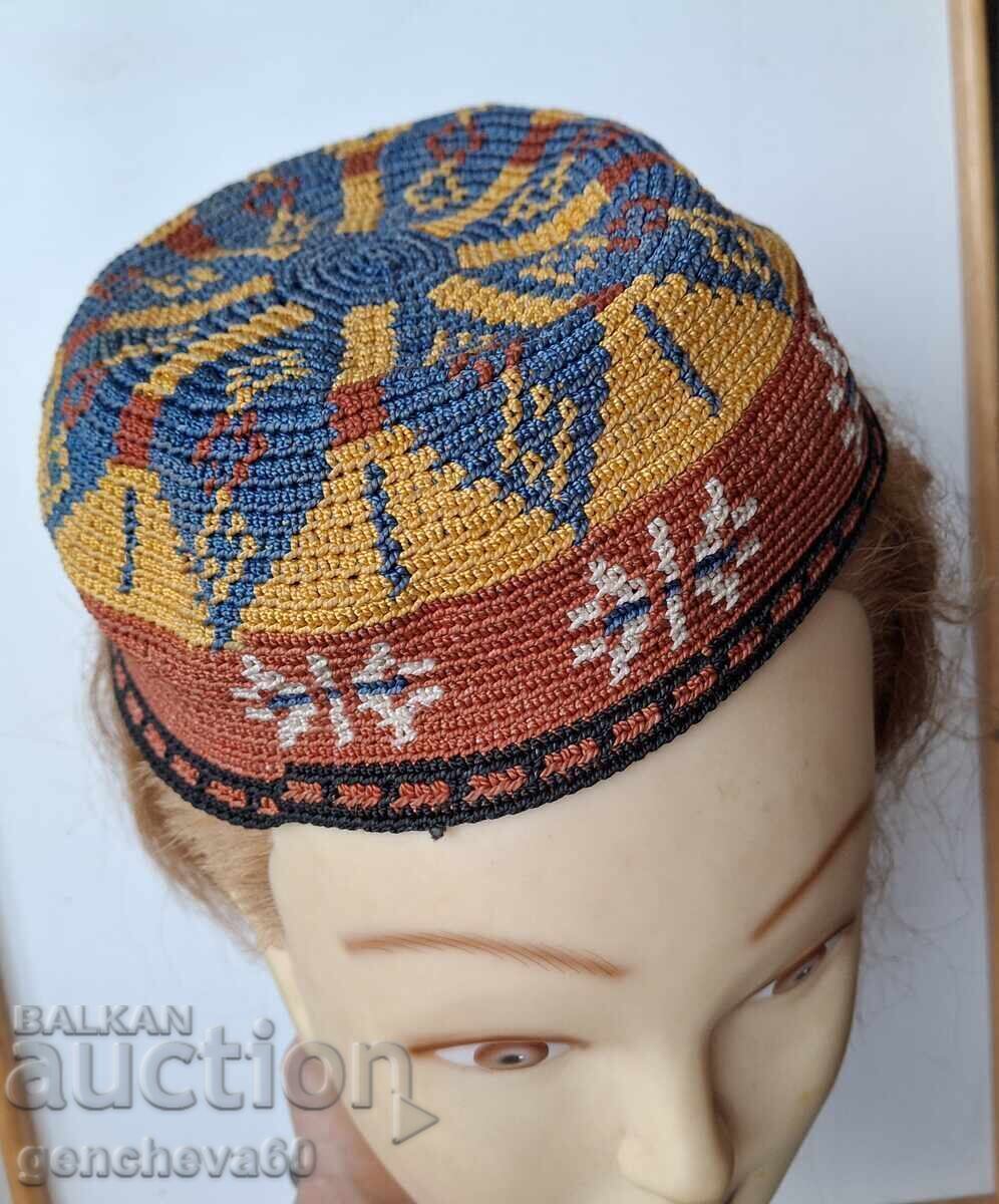 Vintage hand-knitted tubeteika Vintage hand-knitted tubeteika