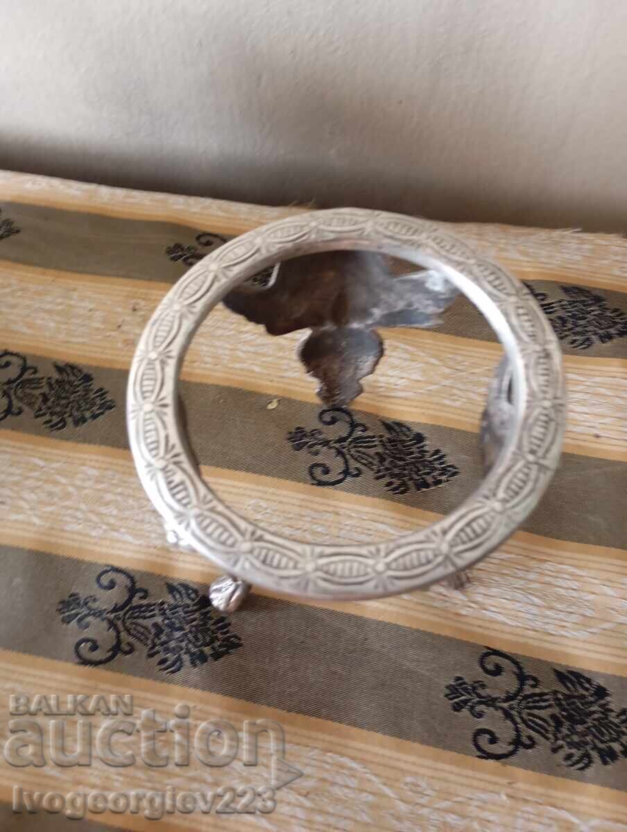 Delivery of Baroque alcohol serving set