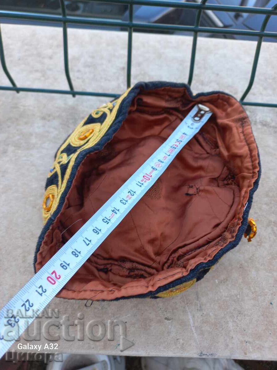 Аукцион СТАРА ШАПКА ТЮБЕТЕЙКА Аукцион СТАРА ШАПКА ТЮБЕТЕЙКА