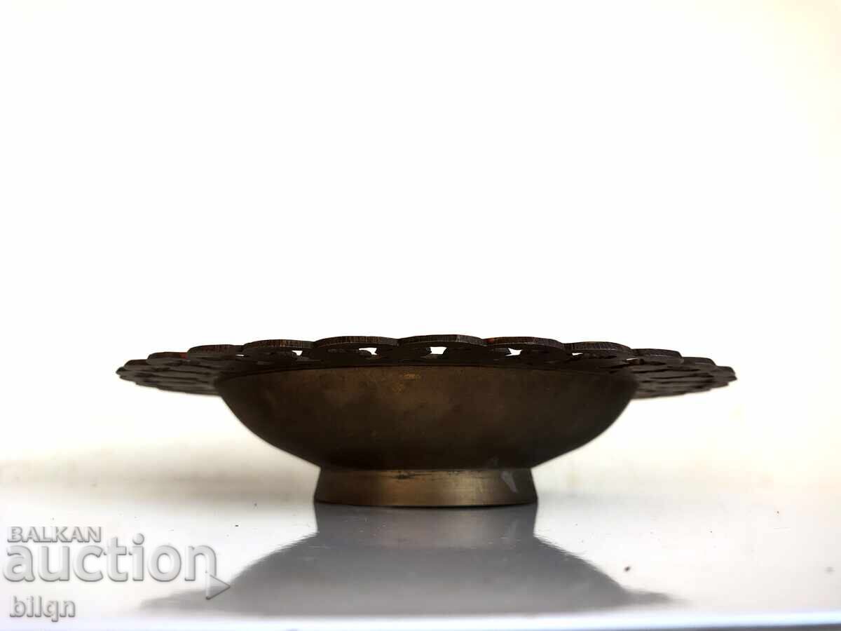 Υπέροχο Παλιό Χάλκινο Σκεύος - Φρουτιέρα με τιμή 27.98 BGN | € 14.31