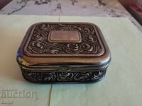 Cutie de bijuterii placată cu argint veche