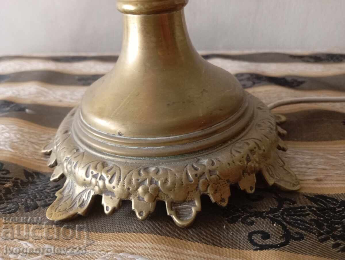 Lampă de masă vintage - tip lampă cu gaz cu preț 85.00 BGN | € 43.46