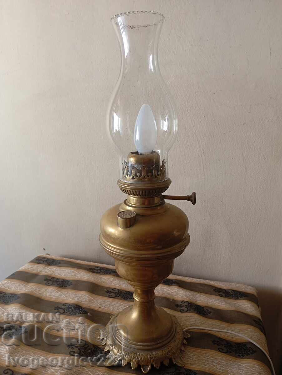 Lampă de masă vintage - tip lampă cu gaz