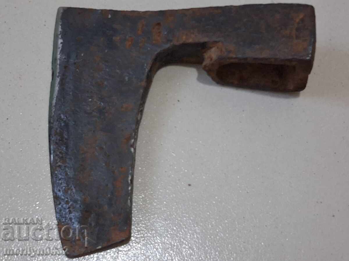 Стара брадва топор инструмент  ковано желязо - 5