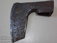 Стара брадва топор инструмент  ковано желязо