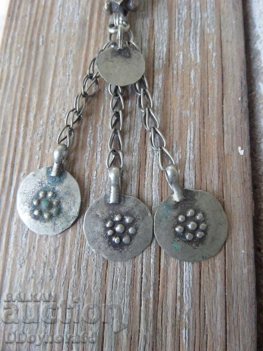 Стар накит, наушници, трепки - 2бр. с цена € 25.56 | 49.99 лв.