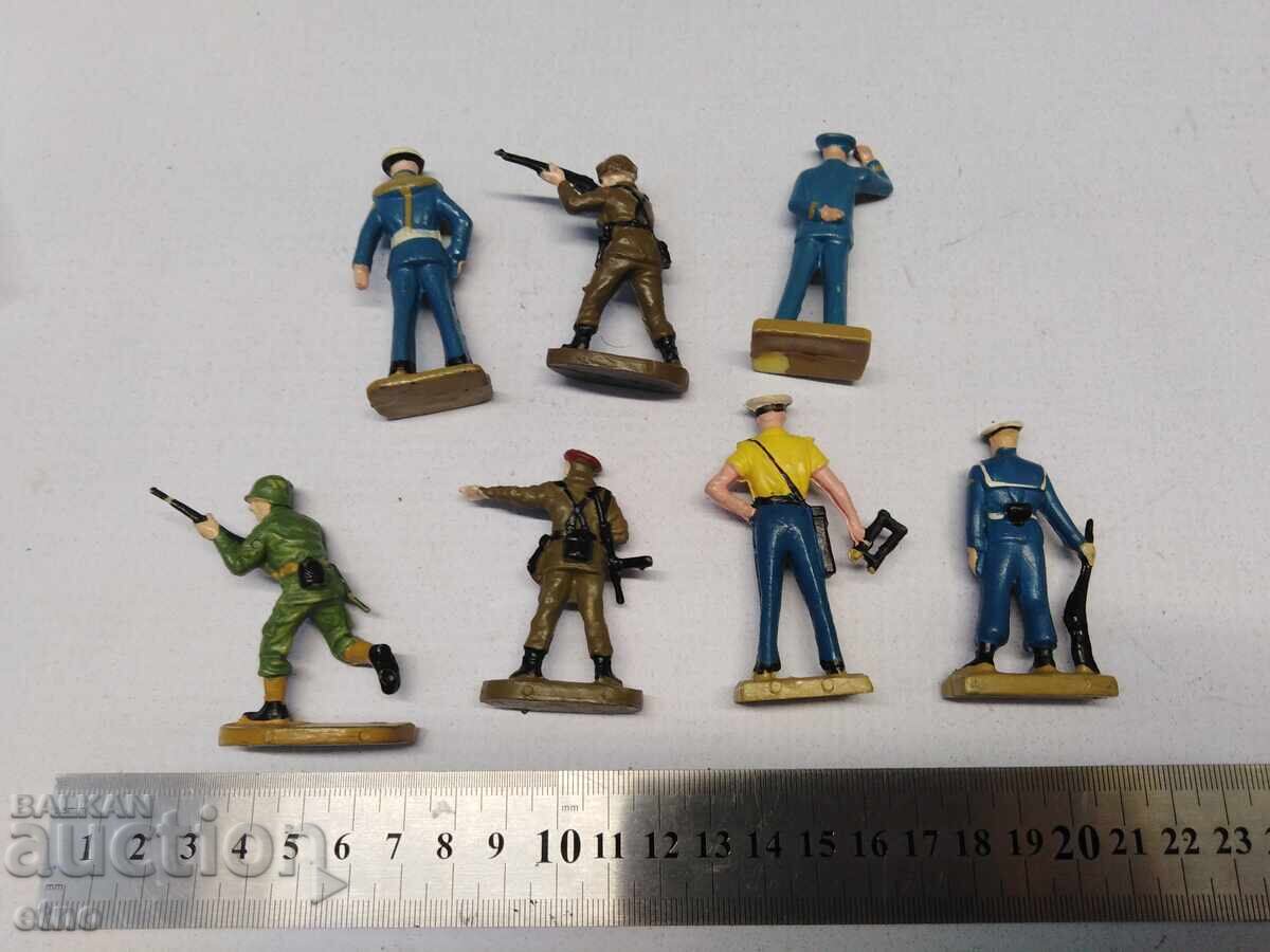 SOCIAL TOYS - SOLDIERS, toy, INDIAN, TOYS with price 20.00 BGN | € 10.23 SOCIAL TOYS - SOLDIERS, toy, INDIAN, TOYS with price 20.00 BGN | € 10.23