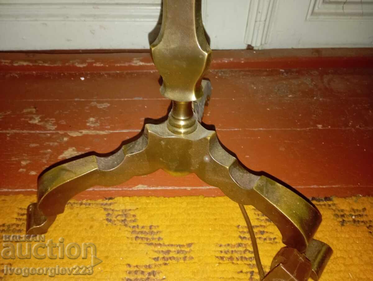 Vintage λάμπα δαπέδου με τιμή 260.00 BGN | € 132.94 Vintage λάμπα δαπέδου με τιμή 260.00 BGN | € 132.94