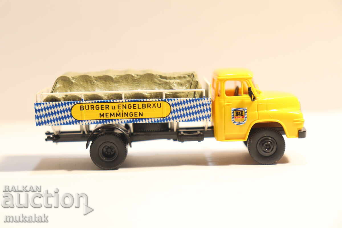 Delivery of BREKINA H0 1/87 MAN TRUCK MODEL CAR