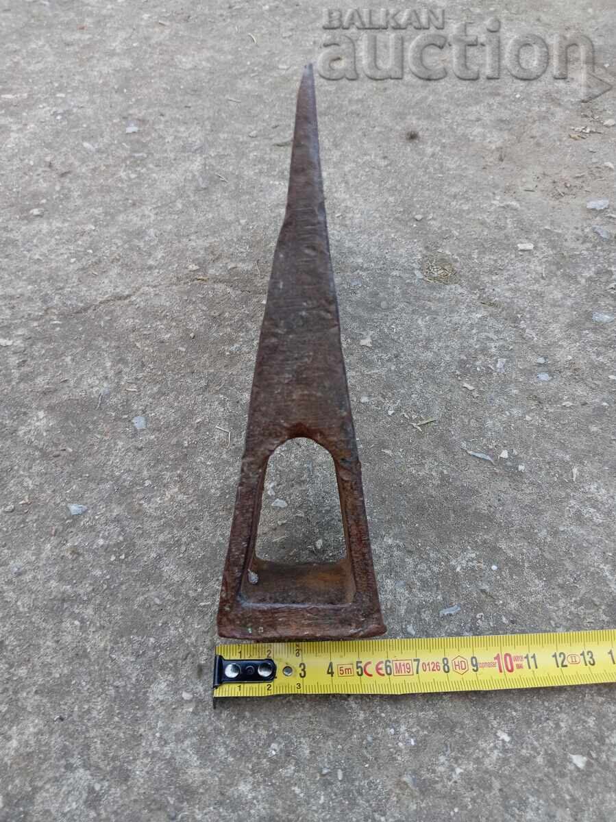 antique hand forged axe - 5