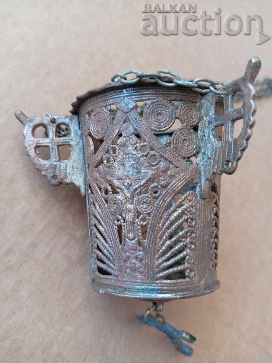 Αρχαίο μπρούτζινο καντήλι με σταυρό του Αγίου Γεωργίου - 7