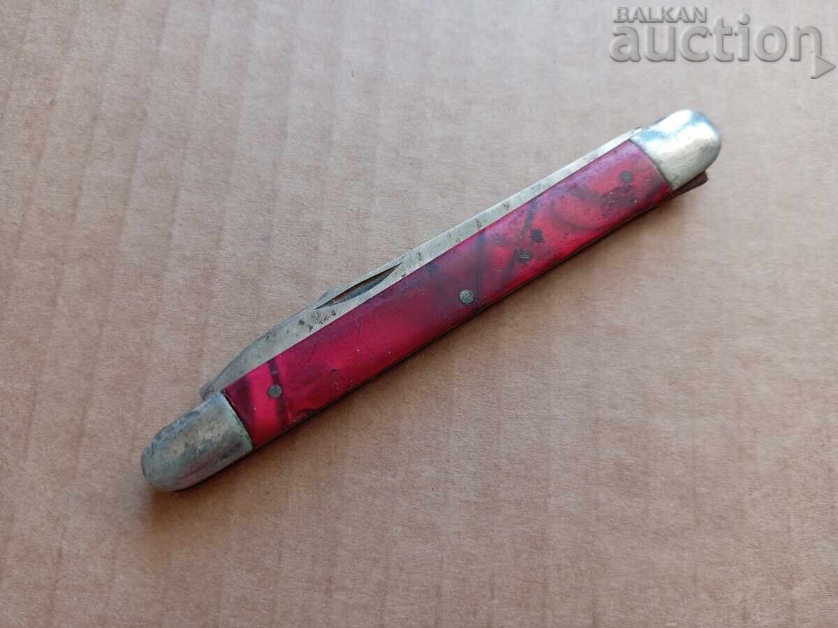 Ρετρό παλιό μαχαίρι με πόδι, δρεπάνι και σφυρί Μπούκοβετς για αποκατάσταση