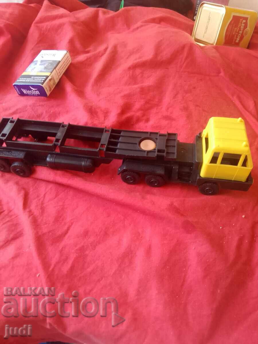 Соц камион прицеп с цена 30.00 лв. | € 15.34 Соц камион прицеп с цена 30.00 лв. | € 15.34