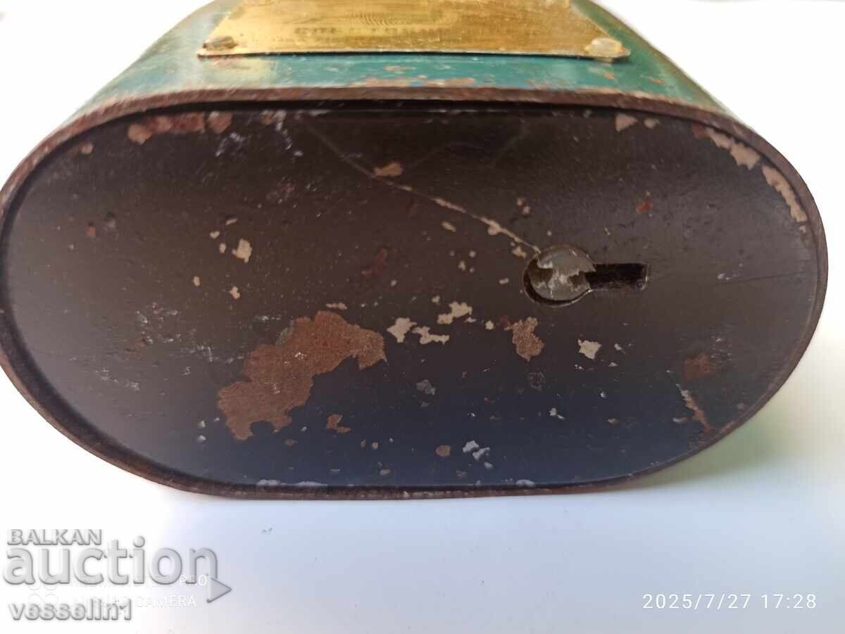 Auction  Old piggy bank, Metal Products Factory Etropole, savings