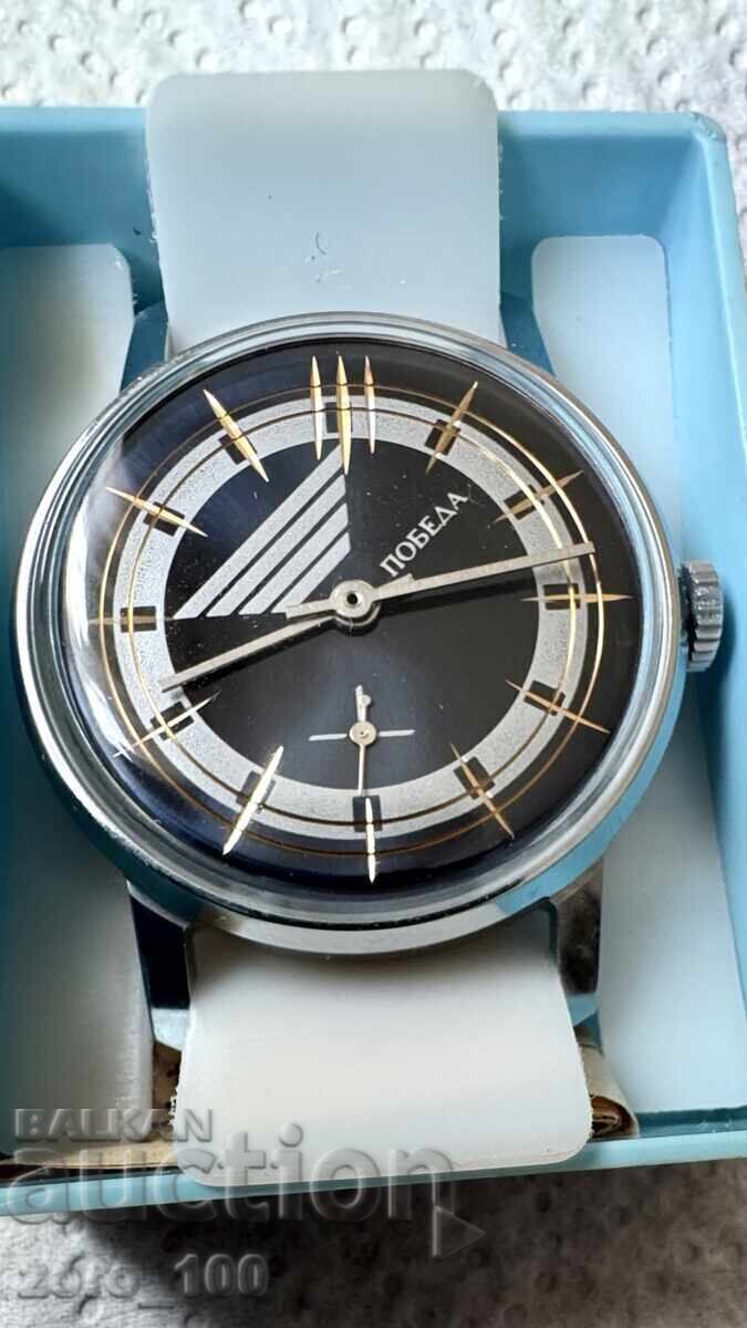 Ρολόι Pobeda, Ολοκαίνουργιο!, λειτουργεί! με τιμή 100.00 BGN | € 51.13 Ρολόι Pobeda, Ολοκαίνουργιο!, λειτουργεί! με τιμή 100.00 BGN | € 51.13