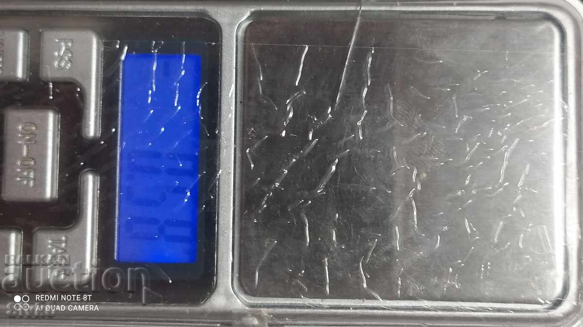 Electronic scale, works, the batteries might need replacing