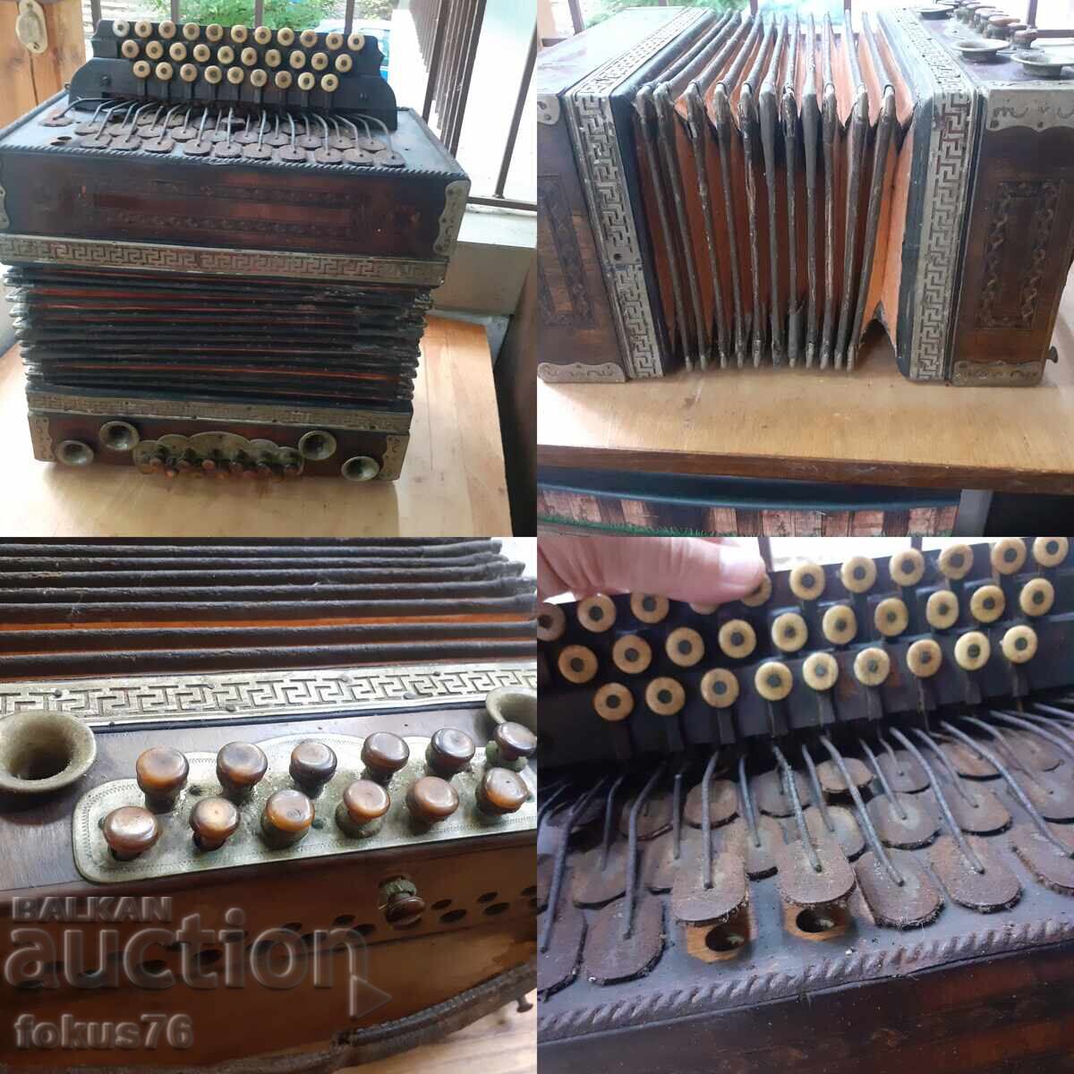 Παλιός διατονικός ακορντεόν αντίκα ξύλο δέρμα μαργαριτάρι κατελίνη - 7