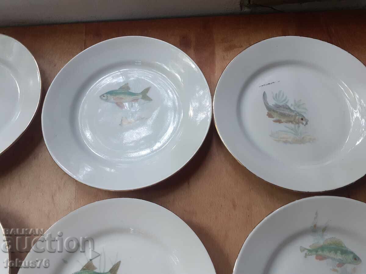 Licitație Set de farfurii - porțelan bulgăresc - 6 buc. cu farfurie cu pești