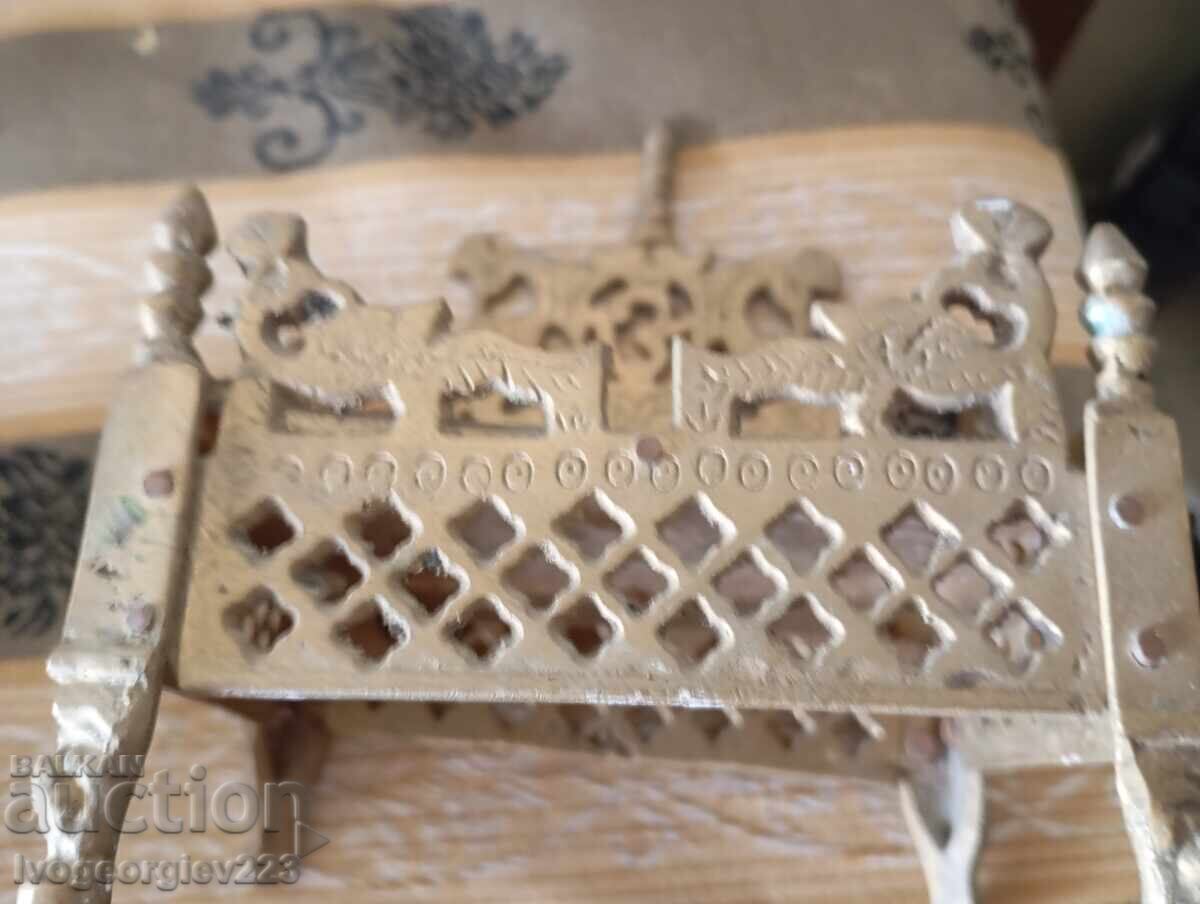 Доставка на Поставка за бижута,часовник