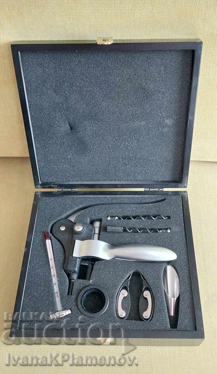 Wine set for connoisseurs