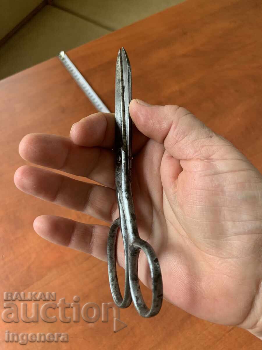 Livrarea FOARFECĂ INSTRUMENT VECHI Livrarea FOARFECĂ INSTRUMENT VECHI