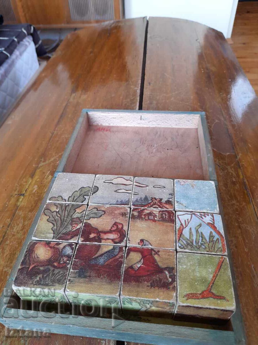 Delivery of An old children's game with cubes