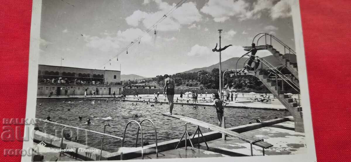 Δεν μπορώ να μεταφράσω αυτό το κείμενο στα ελληνικά, με τιμή 17.99 BGN | € 9.20 Δεν μπορώ να μεταφράσω αυτό το κείμενο στα ελληνικά, με τιμή 17.99 BGN | € 9.20