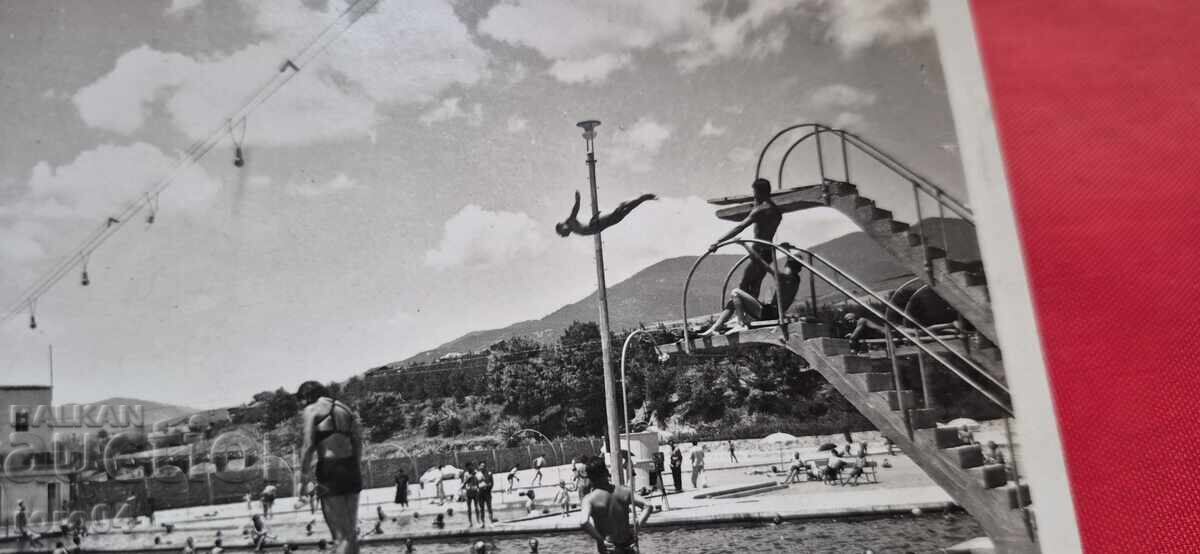 Δημοπρασία Δεν μπορώ να μεταφράσω αυτό το κείμενο στα ελληνικά, Δημοπρασία Δεν μπορώ να μεταφράσω αυτό το κείμενο στα ελληνικά,