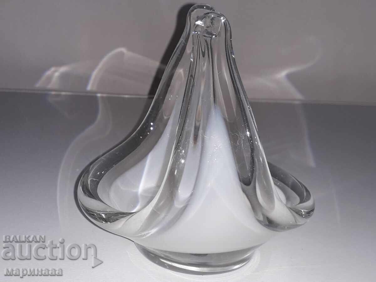 Licitație VAZĂ MASIVĂ. STICLĂ SUFLATĂ