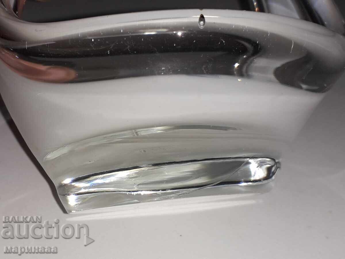 VAZĂ MASIVĂ. STICLĂ SUFLATĂ - 6