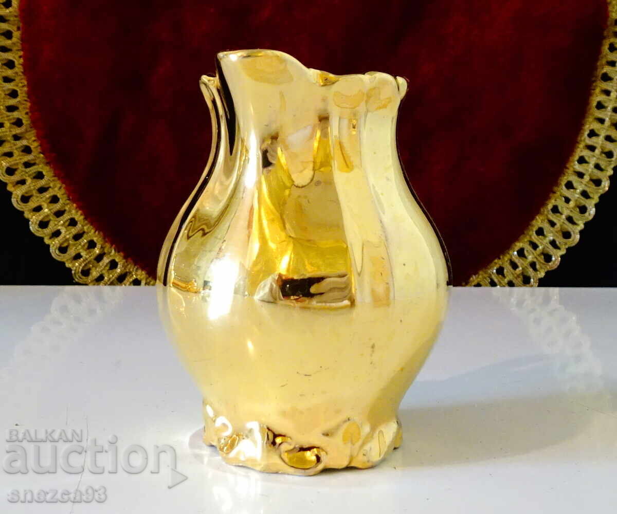 Βαυαρική πορσελάνινη κανάτα, καθαρό χρυσό, μπαρόκ με τιμή 19.00 BGN | € 9.71