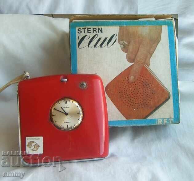 Τρανζίστορ ραδιόφωνο τσέπης "STERN-Club T 110", με ρολόι, Ανατολικής Γερμανίας Τρανζίστορ ραδιόφωνο τσέπης "STERN-Club T 110", με ρολόι, Ανατολικής Γερμανίας