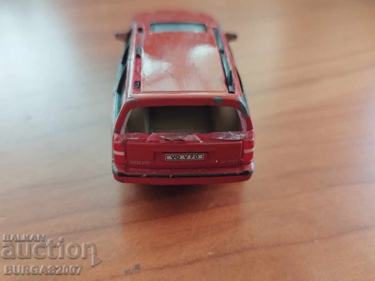 Delivery of Metal cart, Volvo V70 Delivery of Metal cart, Volvo V70