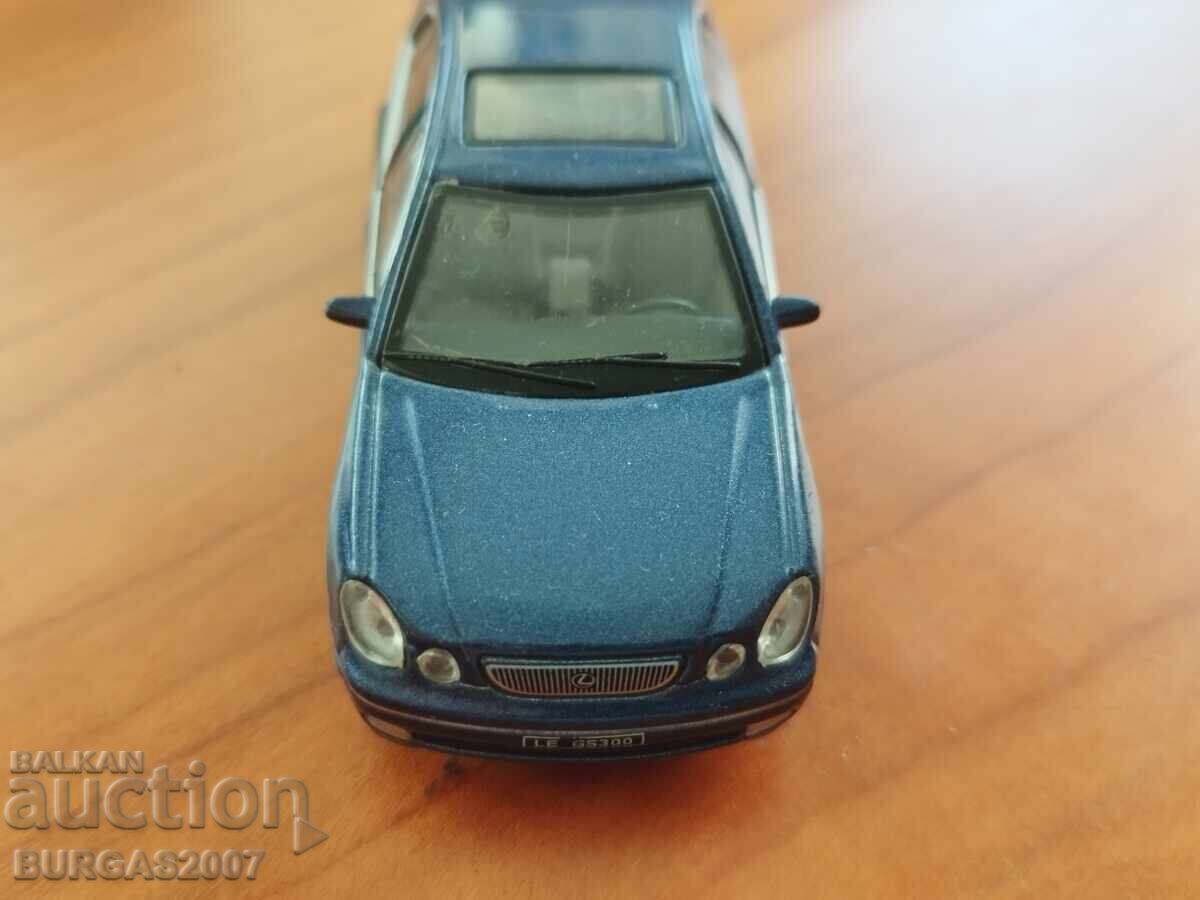 Auction  Metal cart, Lexus GS 300