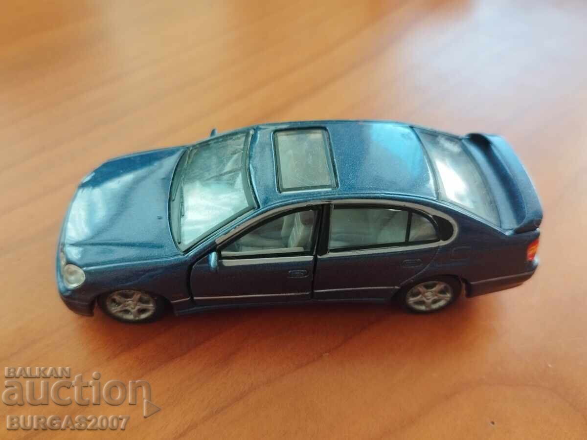 Metal cart, Lexus GS 300