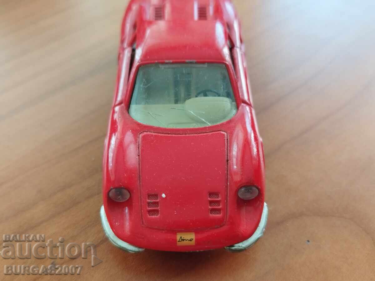Auction Metal cart, Ferrari Dino 246 GT, Maisto, 1/36 Auction Metal cart, Ferrari Dino 246 GT, Maisto, 1/36