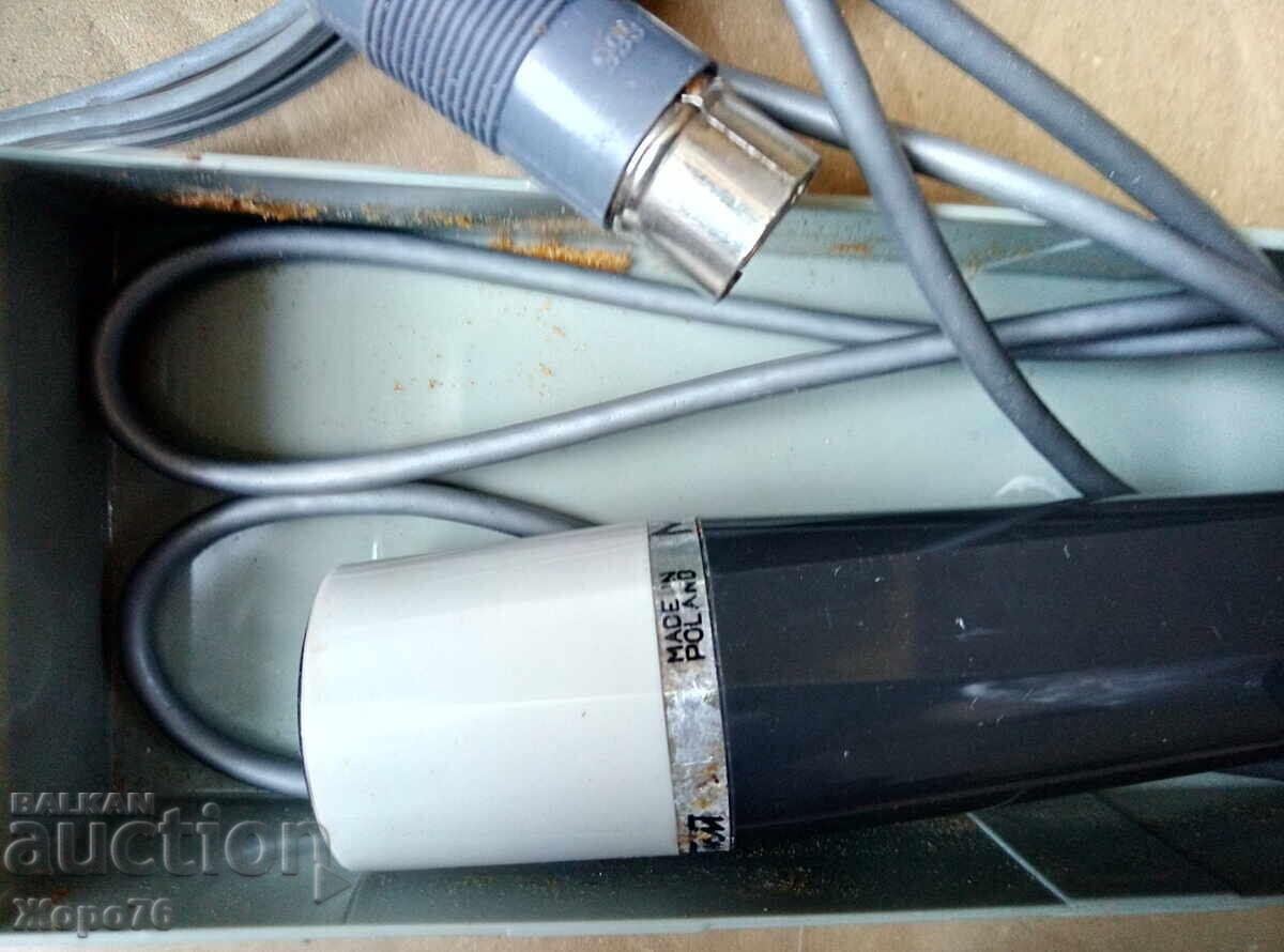 Доставка на МИКРОФОН за РОЛКОВ МАГНЕТОФОН MDO IX 676 MADE in POLAND Доставка на МИКРОФОН за РОЛКОВ МАГНЕТОФОН MDO IX 676 MADE in POLAND