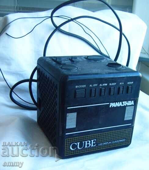 Vintage Panashiba CUBE radio alarm clock, desk clock, 1980s