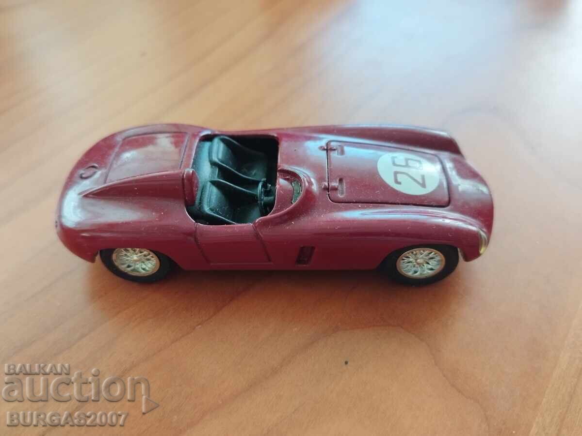 Mетална количка, Ferrari 750 Monza, Maisto, 1/36 с цена 10.00 лв. | € 5.11 Mетална количка, Ferrari 750 Monza, Maisto, 1/36 с цена 10.00 лв. | € 5.11