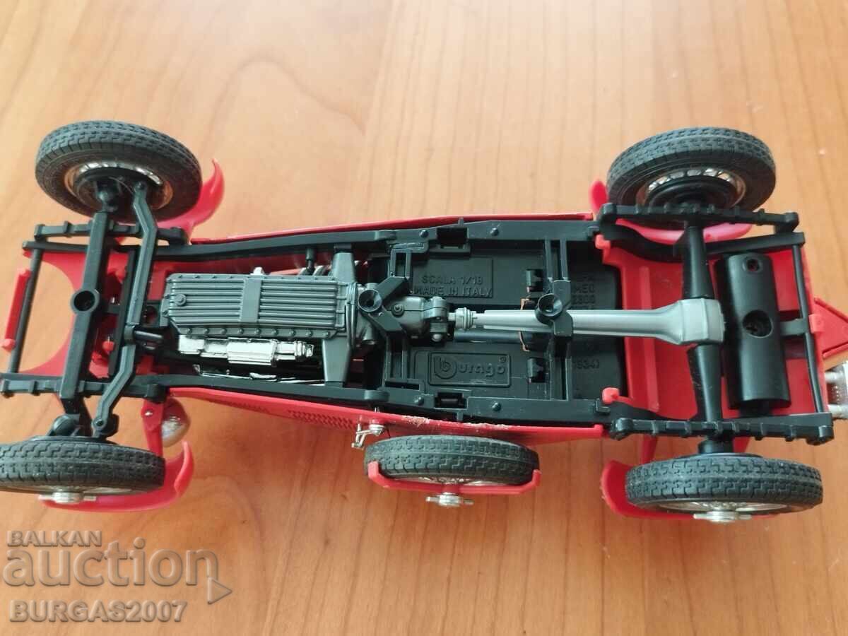 Delivery of Metal car, Alfa Romeo, Made in Italy, 1/18