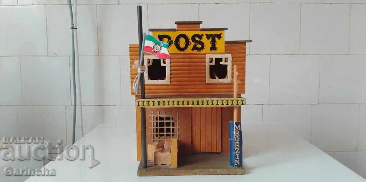 Дървена къщичка - форд