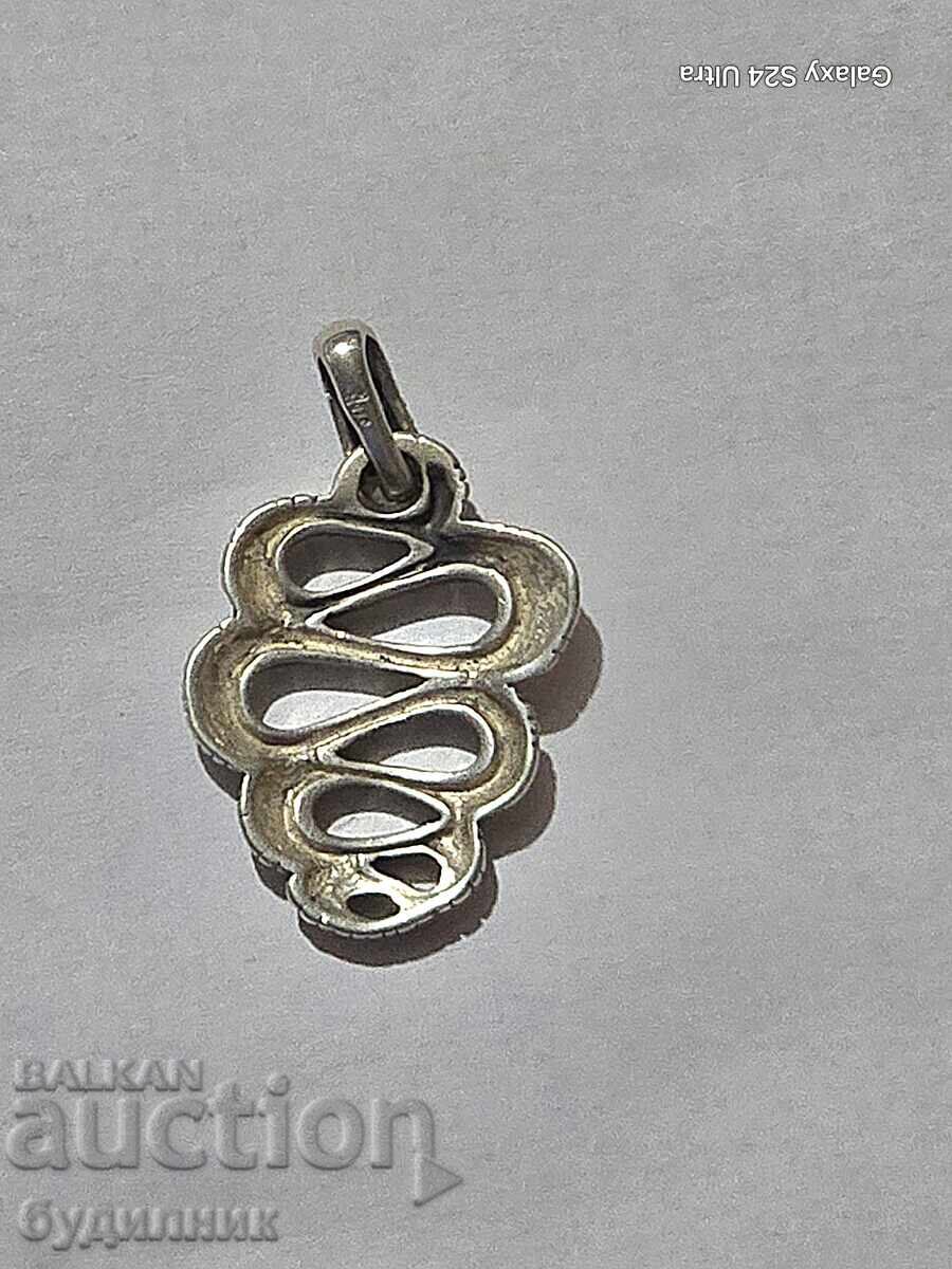 Licitație Pandantiv argint. Lansez peste 100 de licitații. Vedeți și celelalte Licitație Pandantiv argint. Lansez peste 100 de licitații. Vedeți și celelalte